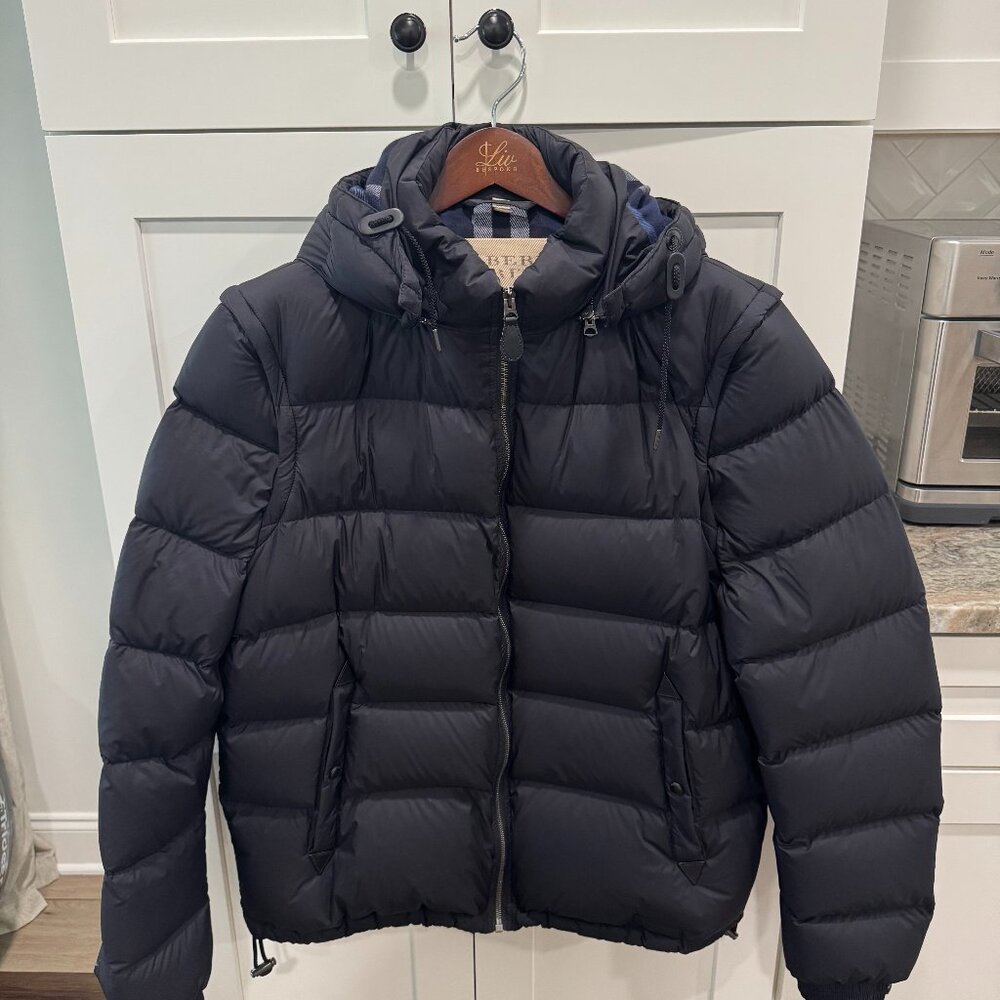BURBERRY - Men's Bubble Jacket Navy with Detachable Sleeves and Hood